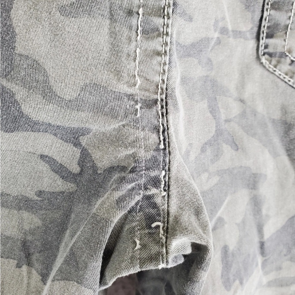 Affliction Jort Shorts Cargo Camo Mens 40 Grunge Gray Black Relaxed Fit (39x12) - Picture 5 of 13